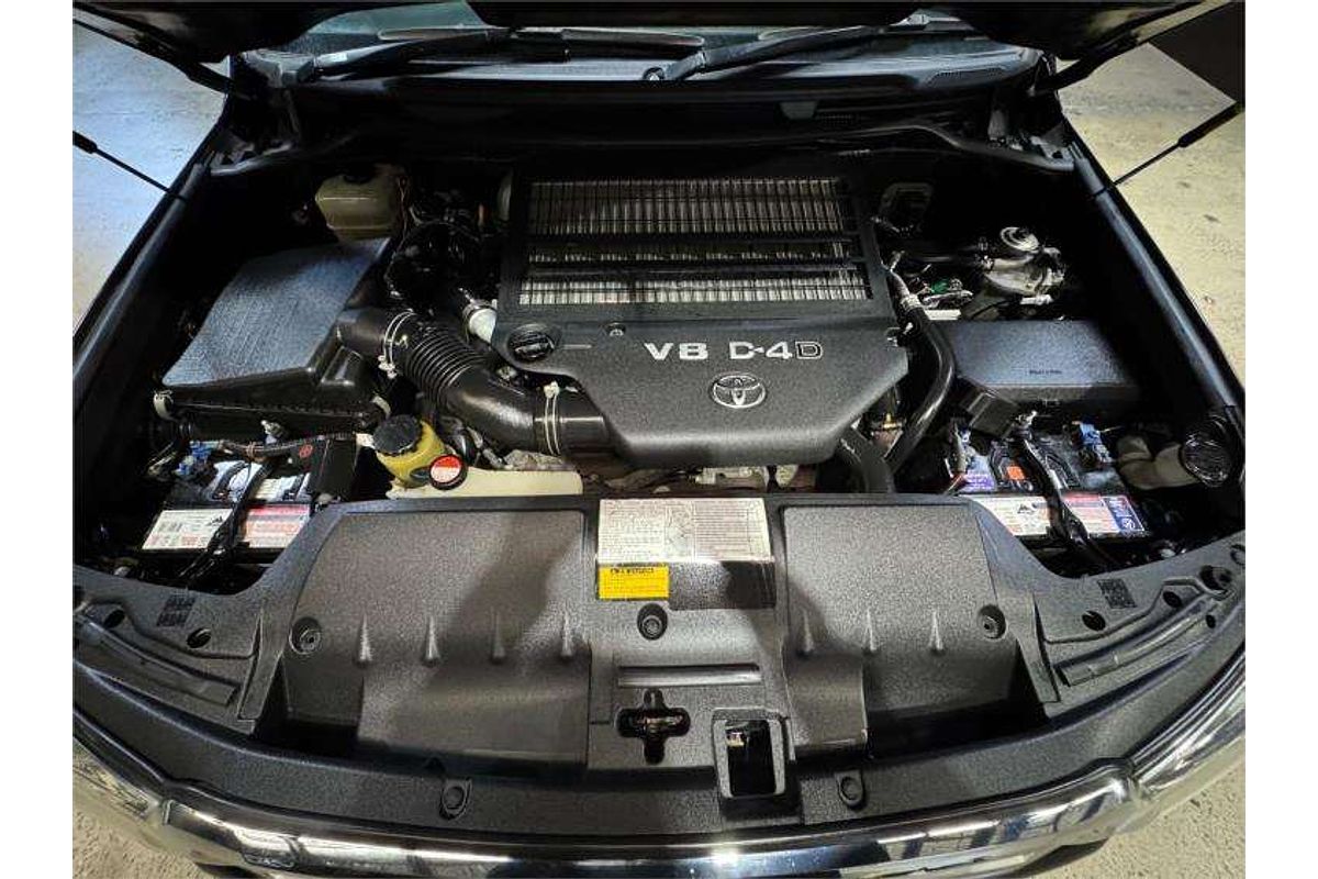 2014 Toyota Landcruiser Sahara VDJ200R