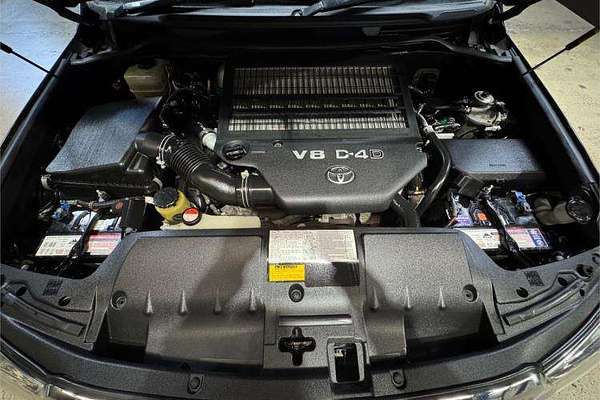 2014 Toyota Landcruiser Sahara VDJ200R