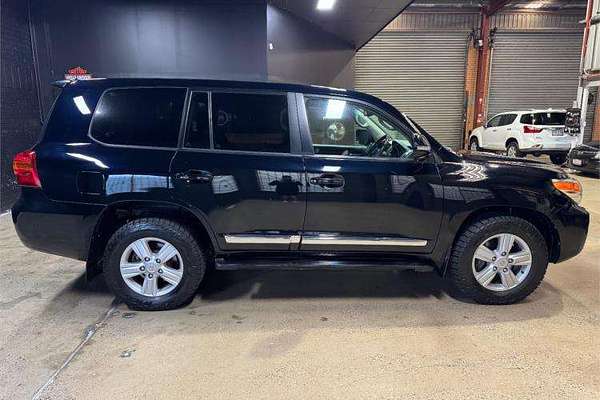 2014 Toyota Landcruiser Sahara VDJ200R