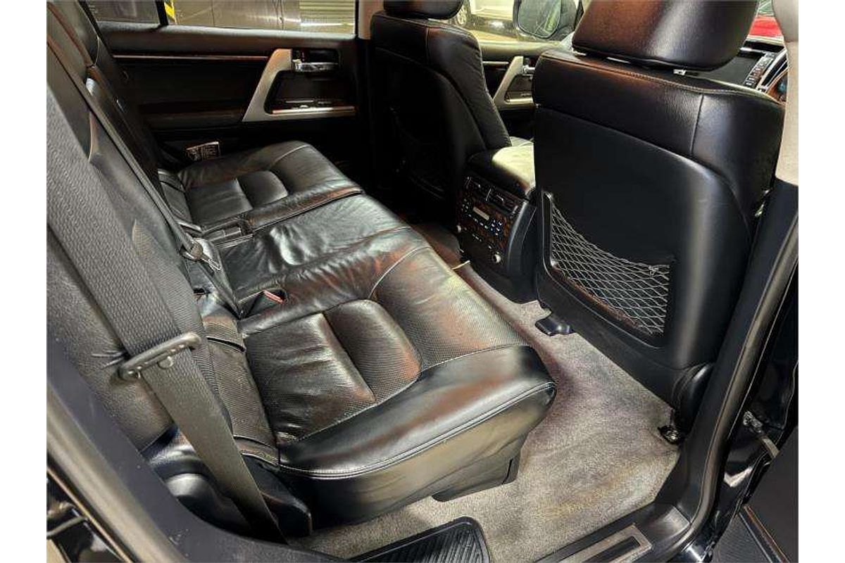 2014 Toyota Landcruiser Sahara VDJ200R
