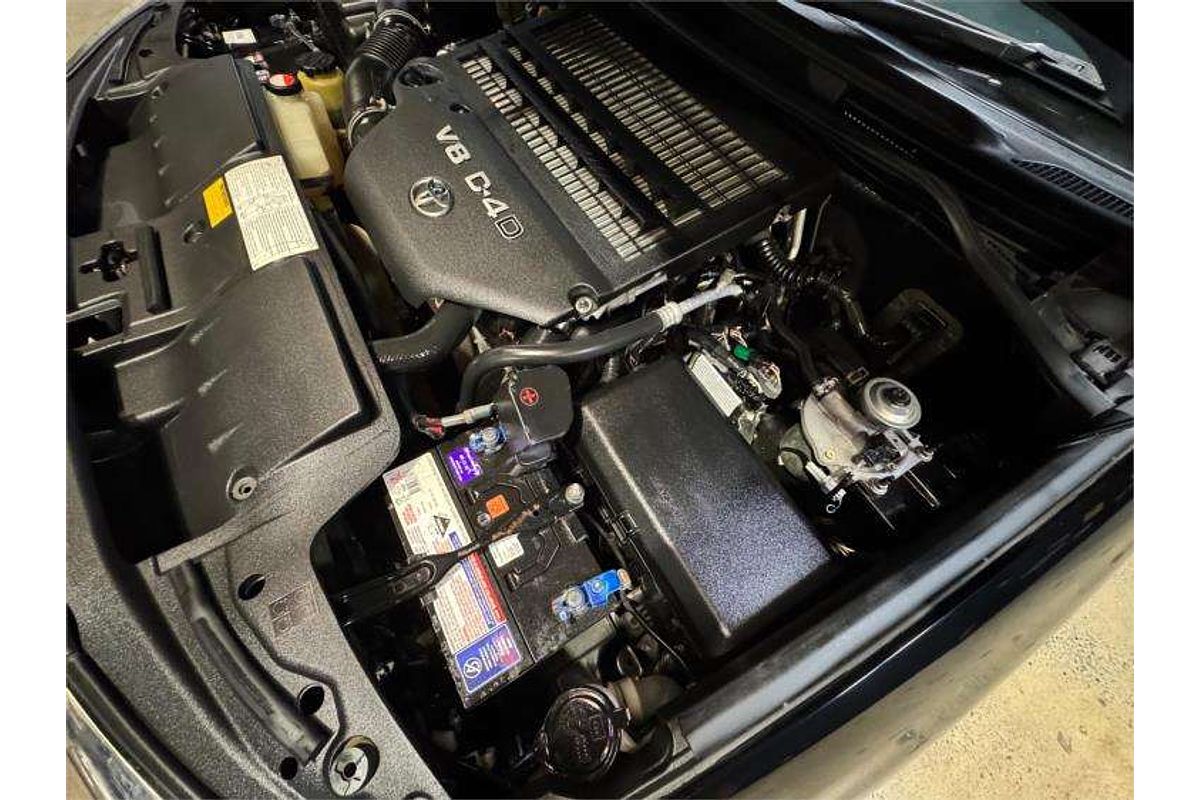 2014 Toyota Landcruiser Sahara VDJ200R