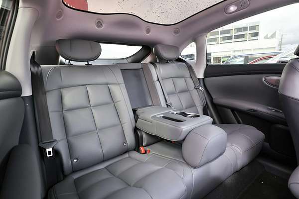 2025 MG IM6