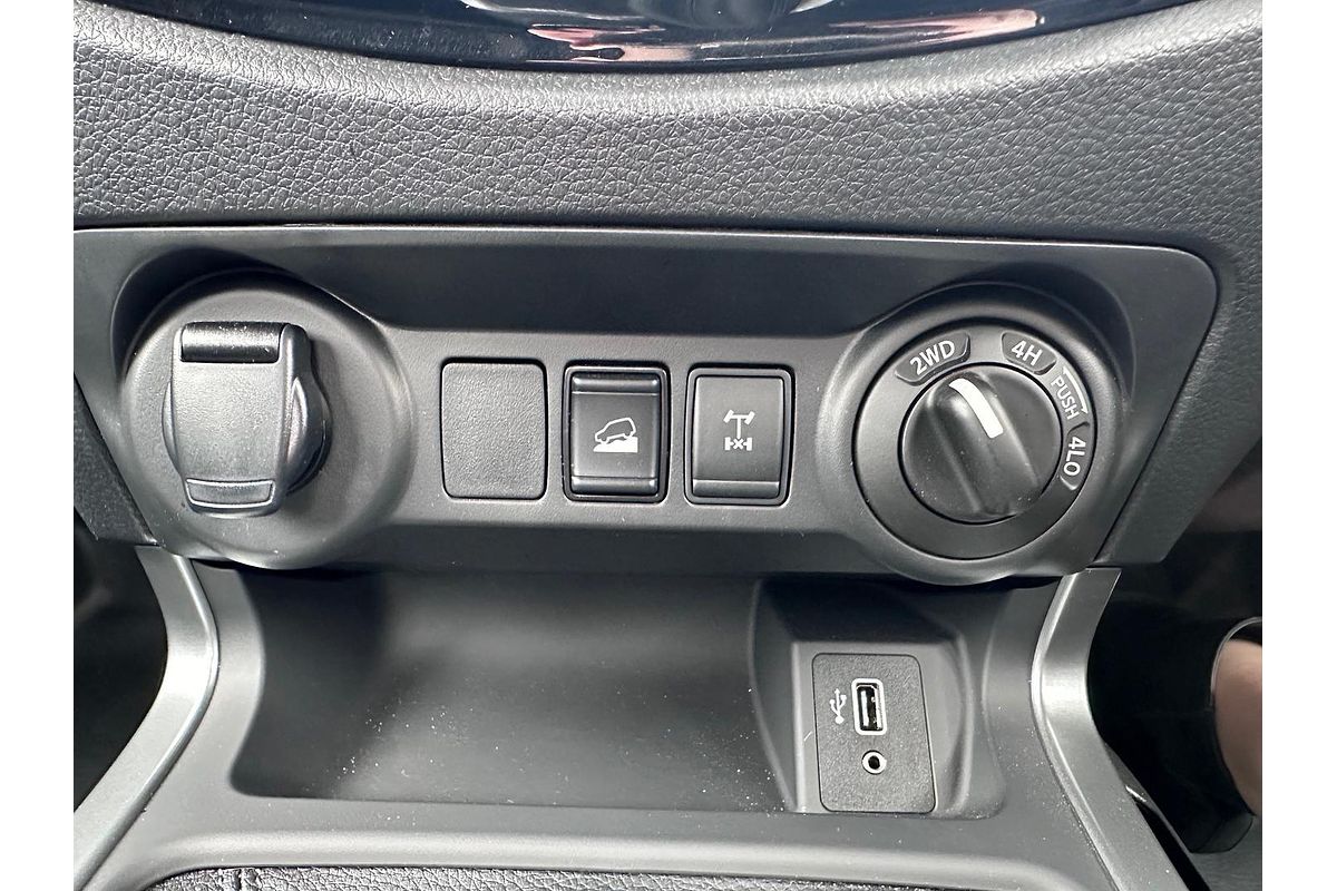 2025 Nissan Navara SL D23 4X4