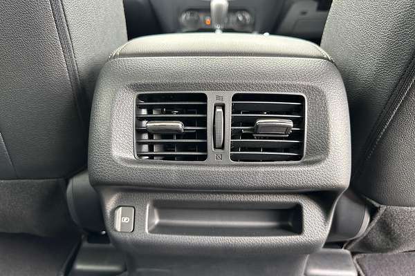 2025 Nissan Navara SL D23 4X4