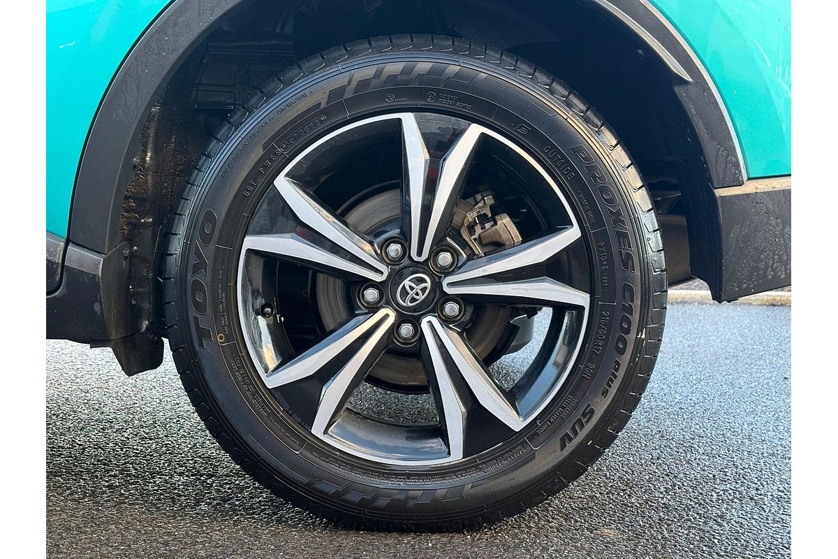 2018 Toyota C-HR NGX10R