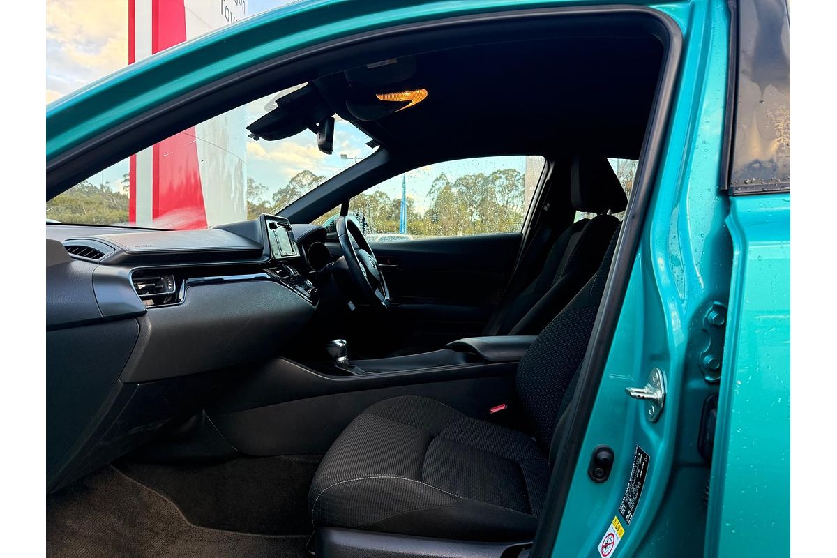 2018 Toyota C-HR NGX10R