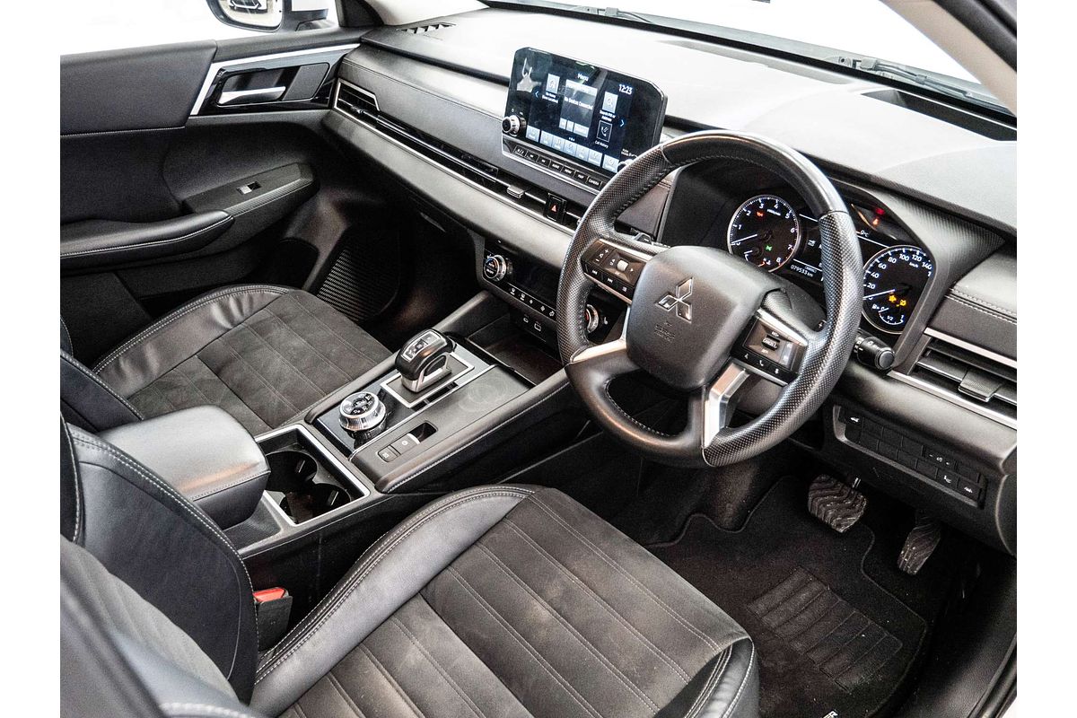 2022 Mitsubishi Outlander Aspire ZM