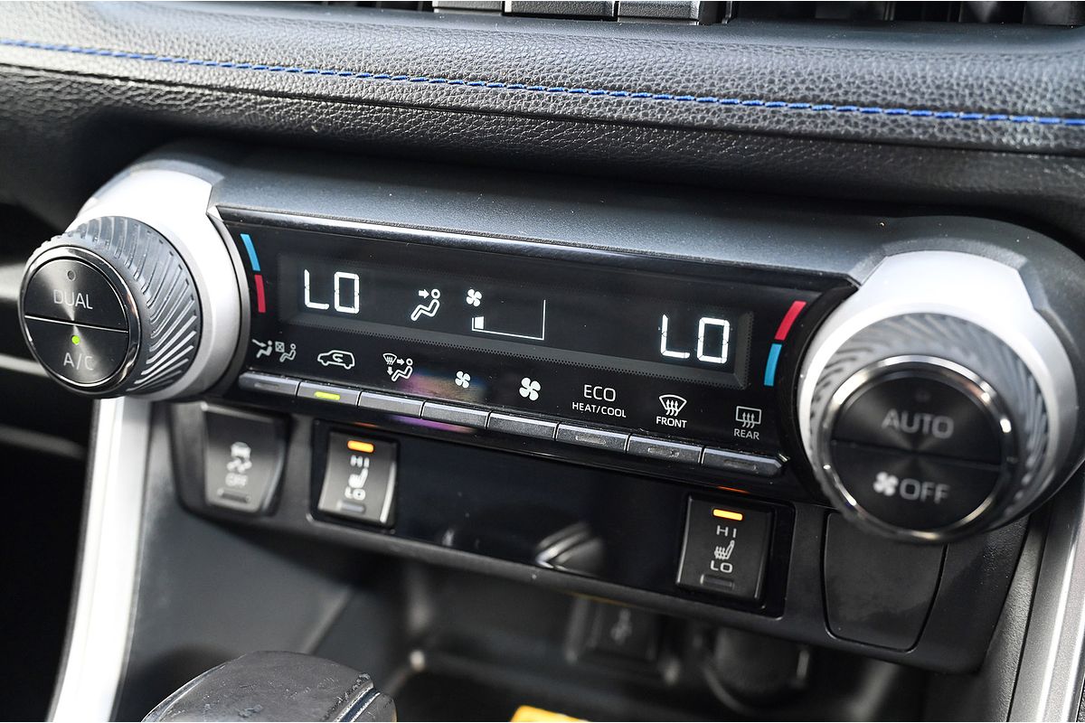 2021 Toyota RAV4 XSE AXAH52R