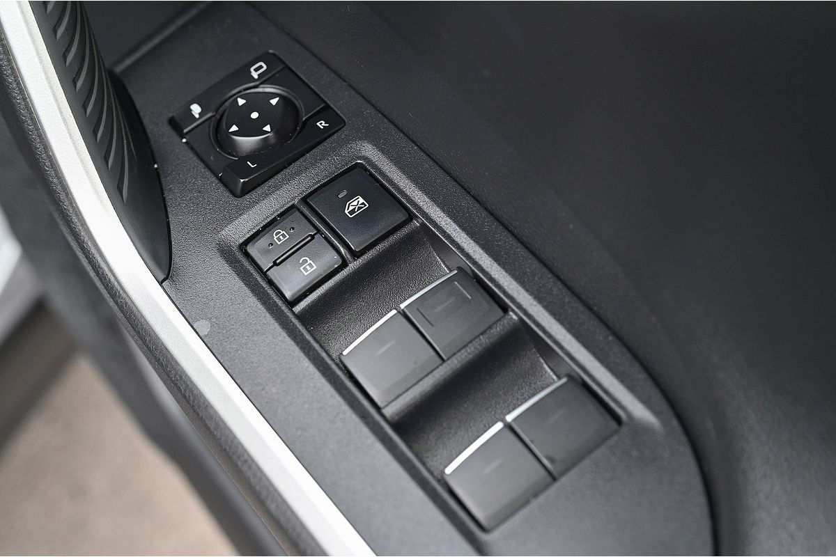 2021 Toyota RAV4 XSE AXAH52R