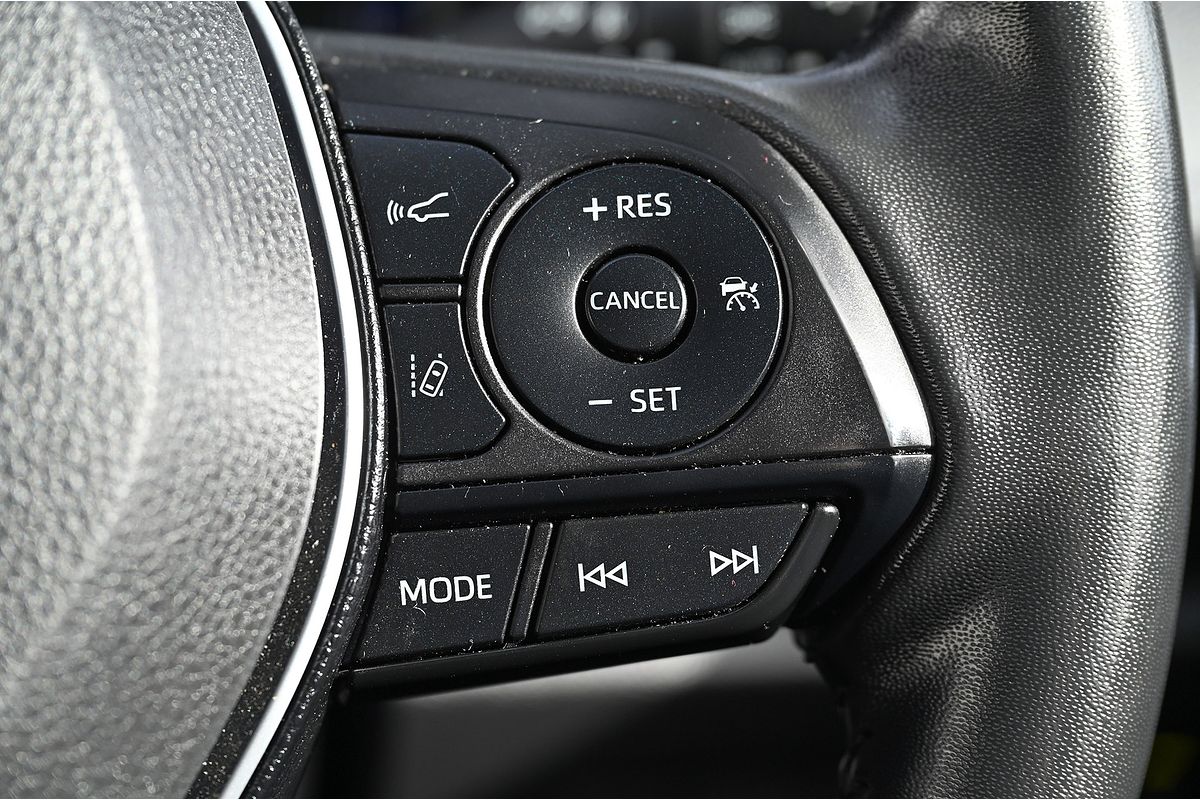 2021 Toyota RAV4 XSE AXAH52R