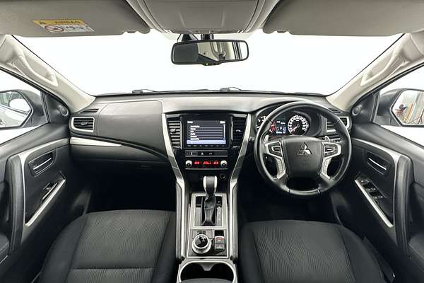 2022 Mitsubishi Pajero Sport GLS QF