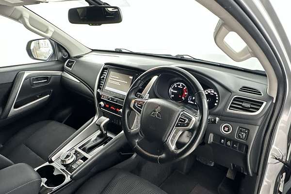 2022 Mitsubishi Pajero Sport GLS QF