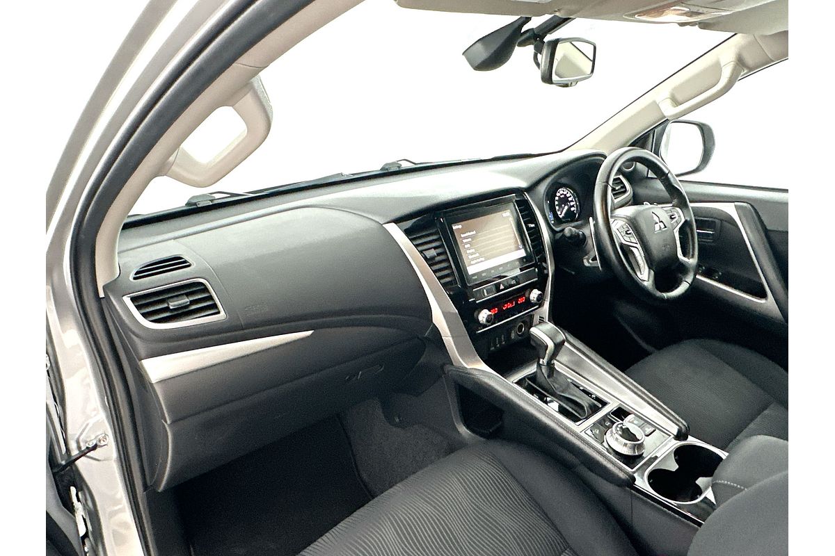 2022 Mitsubishi Pajero Sport GLS QF