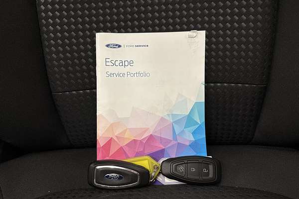 2020 Ford Escape ST-Line ZH