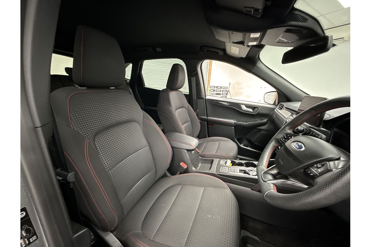 2020 Ford Escape ST-Line ZH