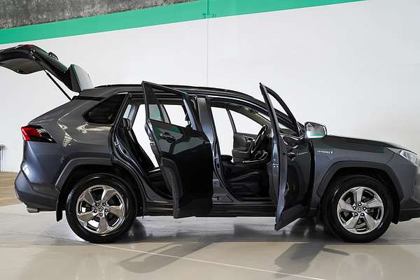2020 Toyota RAV4 GXL AXAH52R