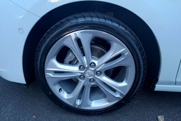 2018 Holden Astra LTZ BL