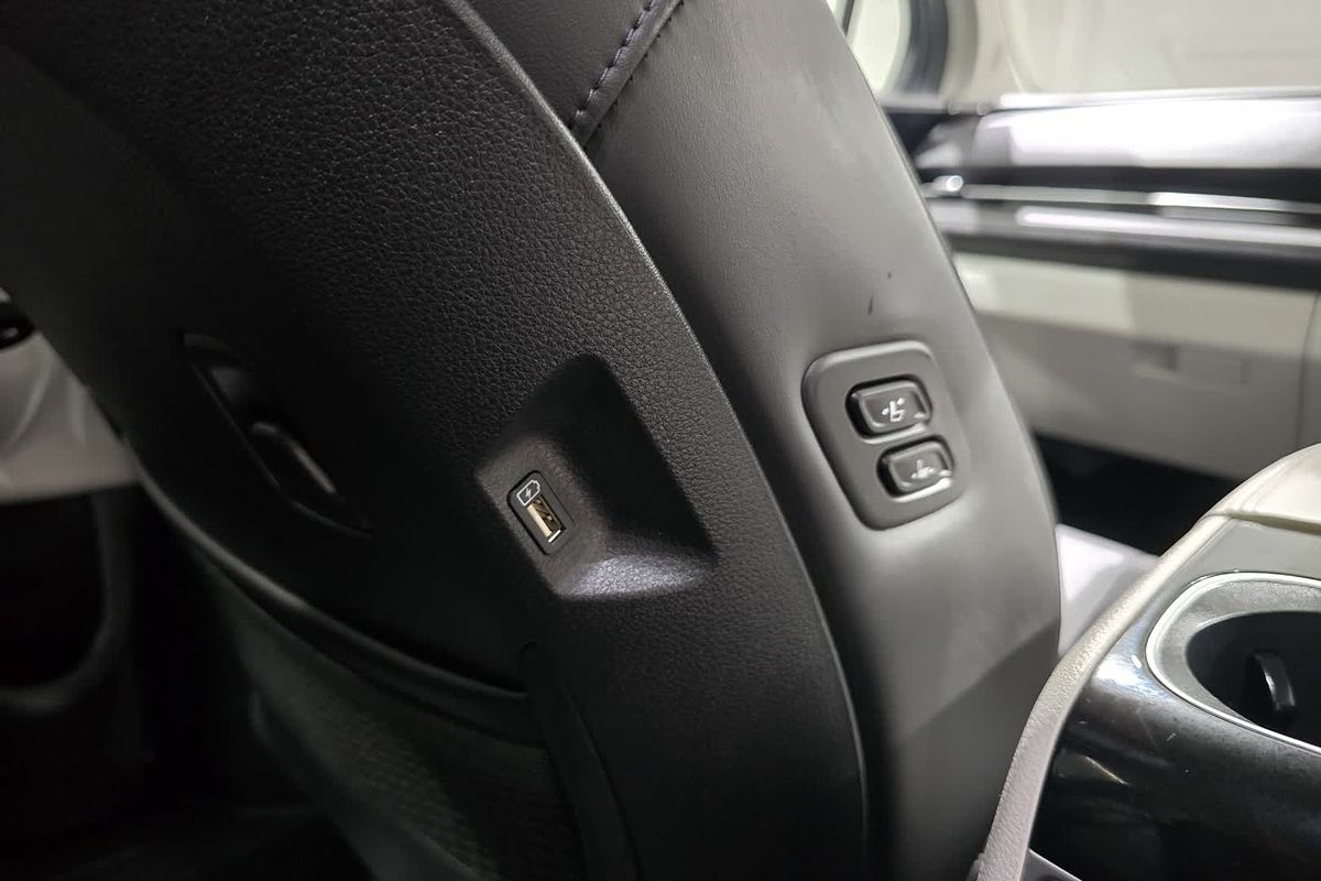 2020 Kia CARNIVAL CARNIVAL PLATINUM HSB8J9A1