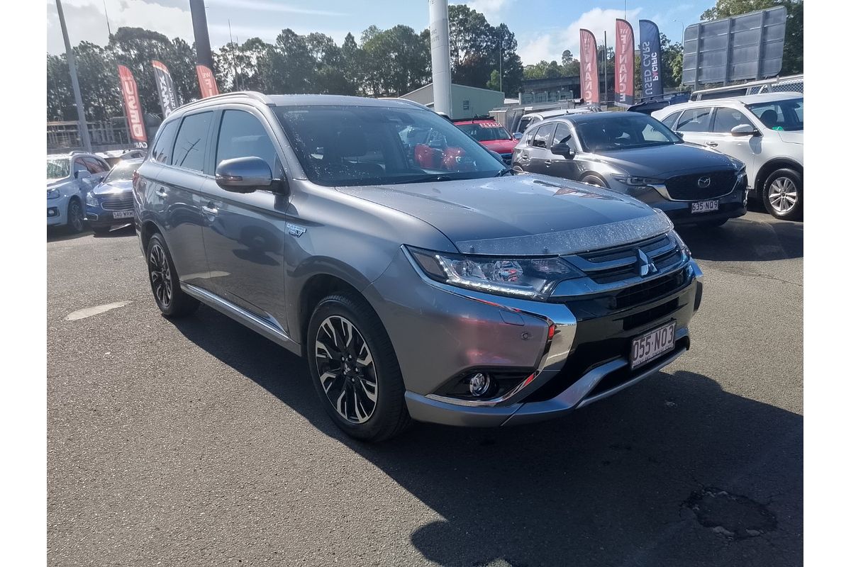 2017 Mitsubishi Outlander PHEV Exceed ZK