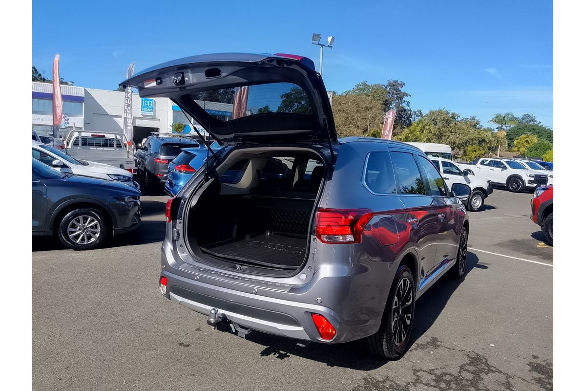 2017 Mitsubishi Outlander PHEV Exceed ZK
