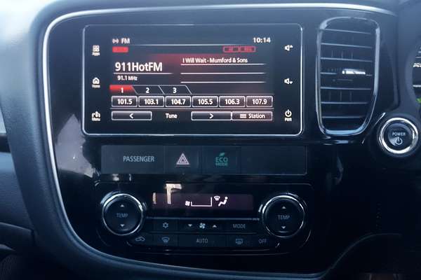 2017 Mitsubishi Outlander PHEV Exceed ZK