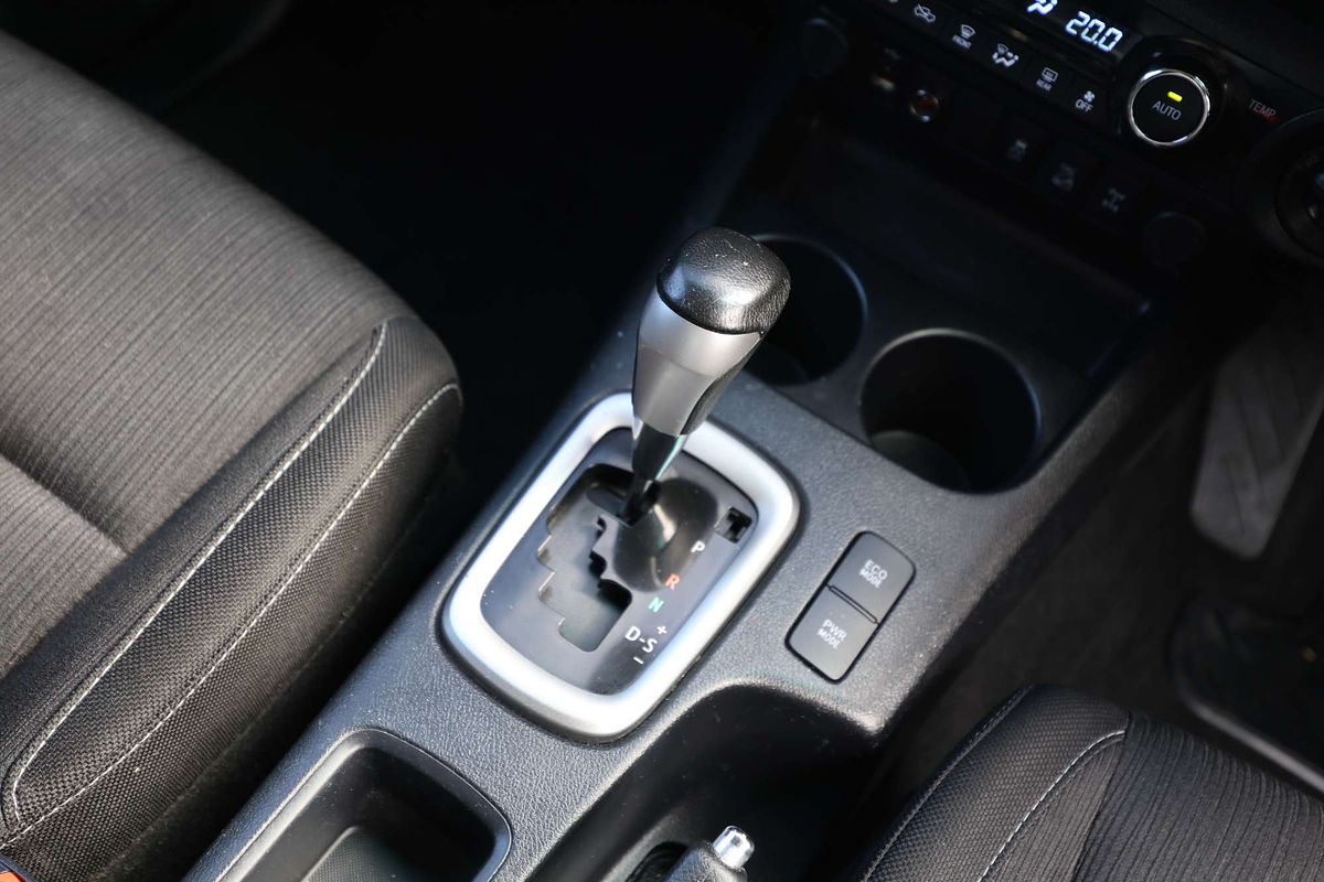 2020 Toyota Hilux SR5 GUN126R 4X4