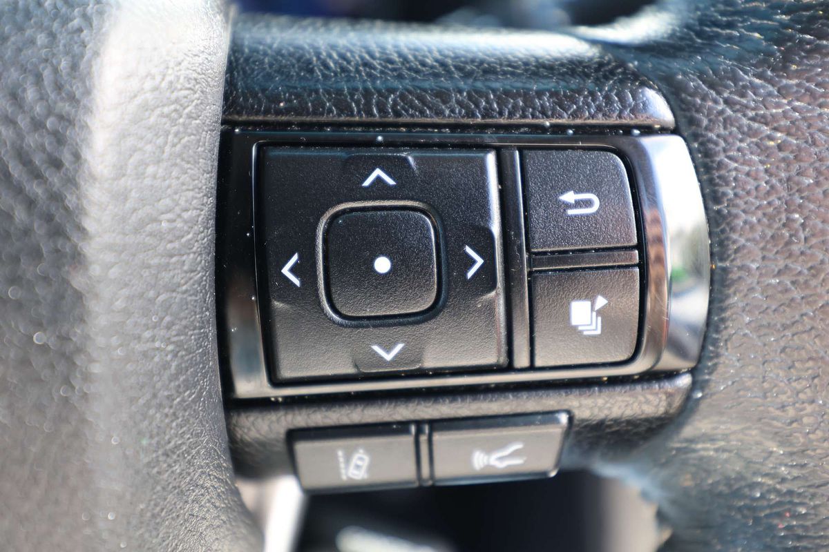 2020 Toyota Hilux SR5 GUN126R 4X4