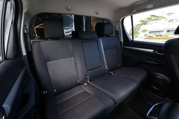 2020 Toyota Hilux SR5 GUN126R 4X4
