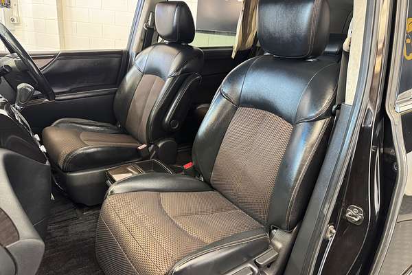 2010 Nissan Elgrand Highway Star Leather 3.5L V6 Petrol 4WD