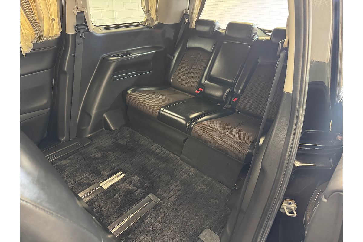 2010 Nissan Elgrand Highway Star Leather 3.5L V6 Petrol 4WD