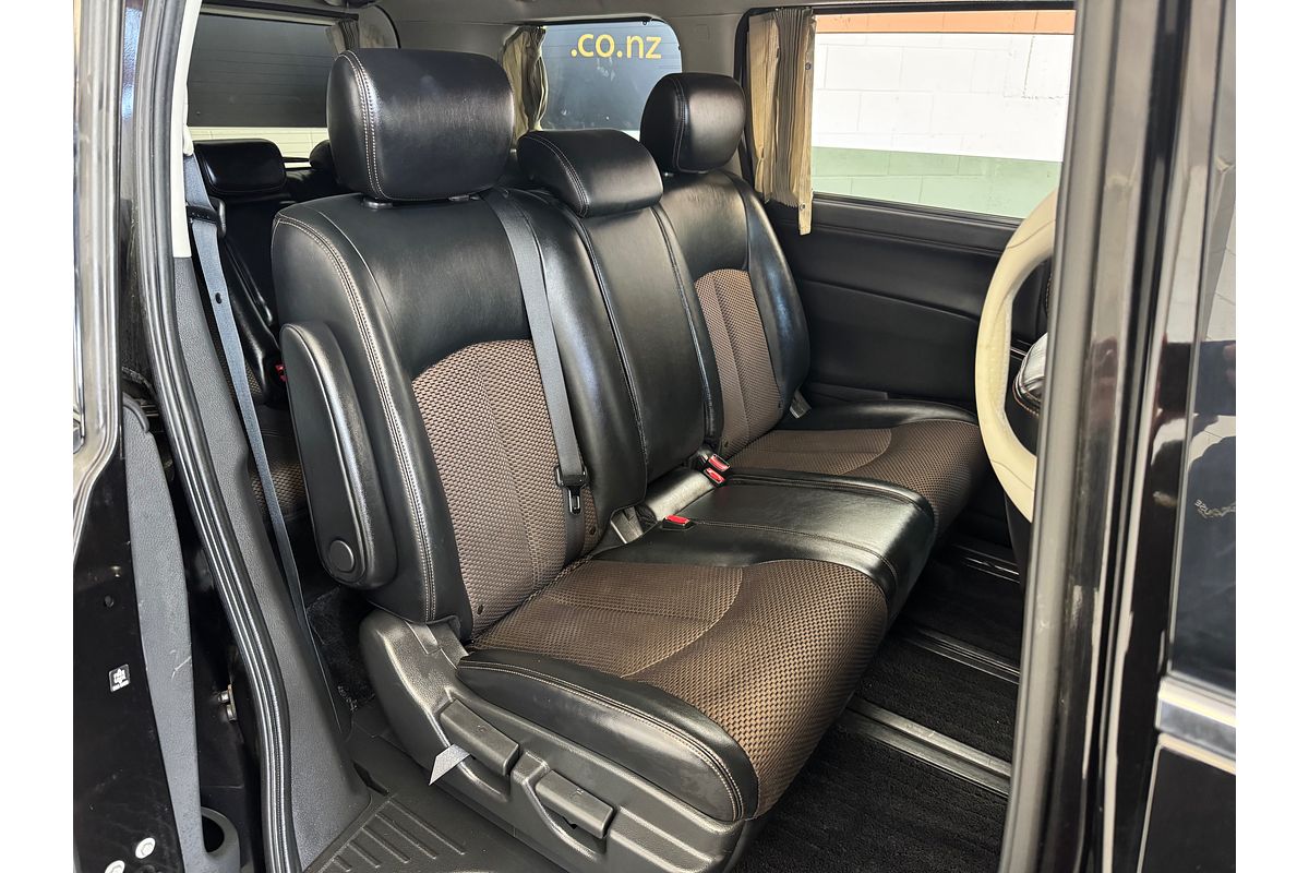 2010 Nissan Elgrand Highway Star Leather 3.5L V6 Petrol 4WD