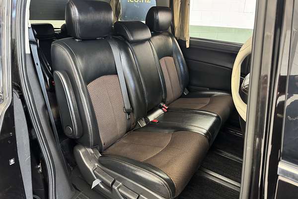 2010 Nissan Elgrand Highway Star Leather 3.5L V6 Petrol 4WD
