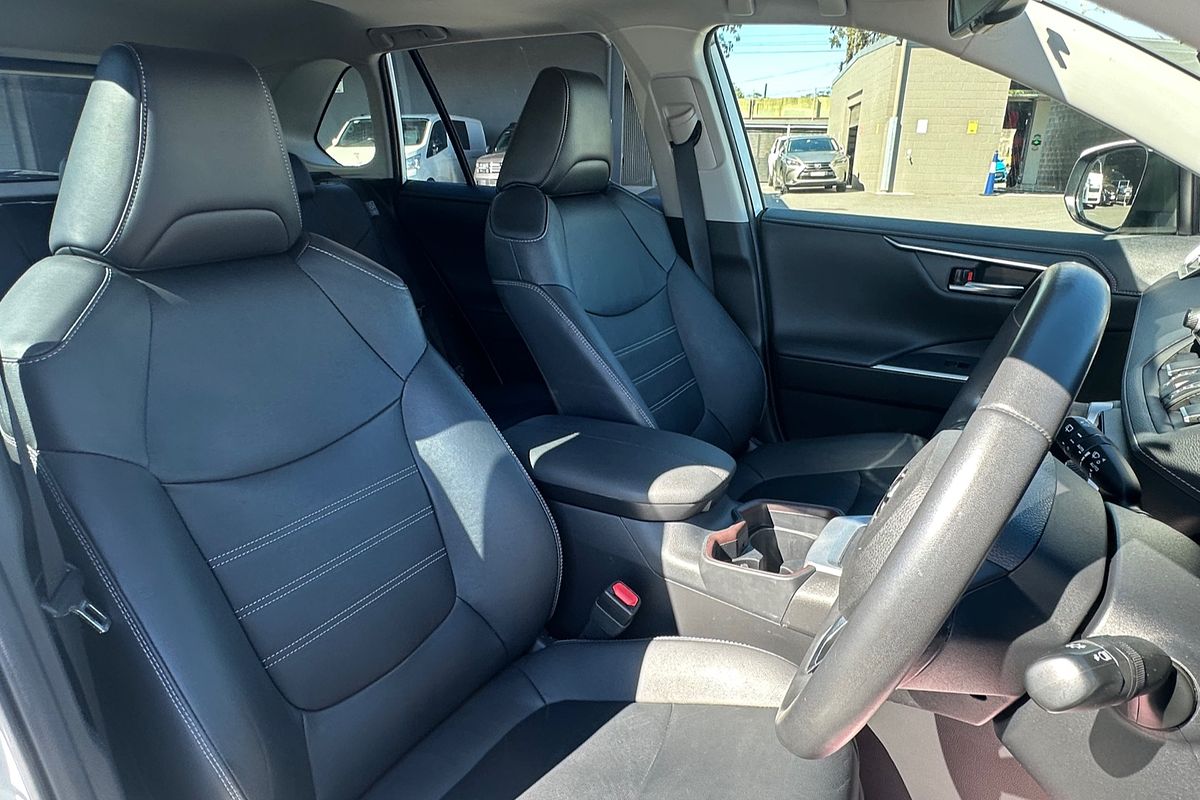 2020 Toyota RAV4 Cruiser AXAH54R
