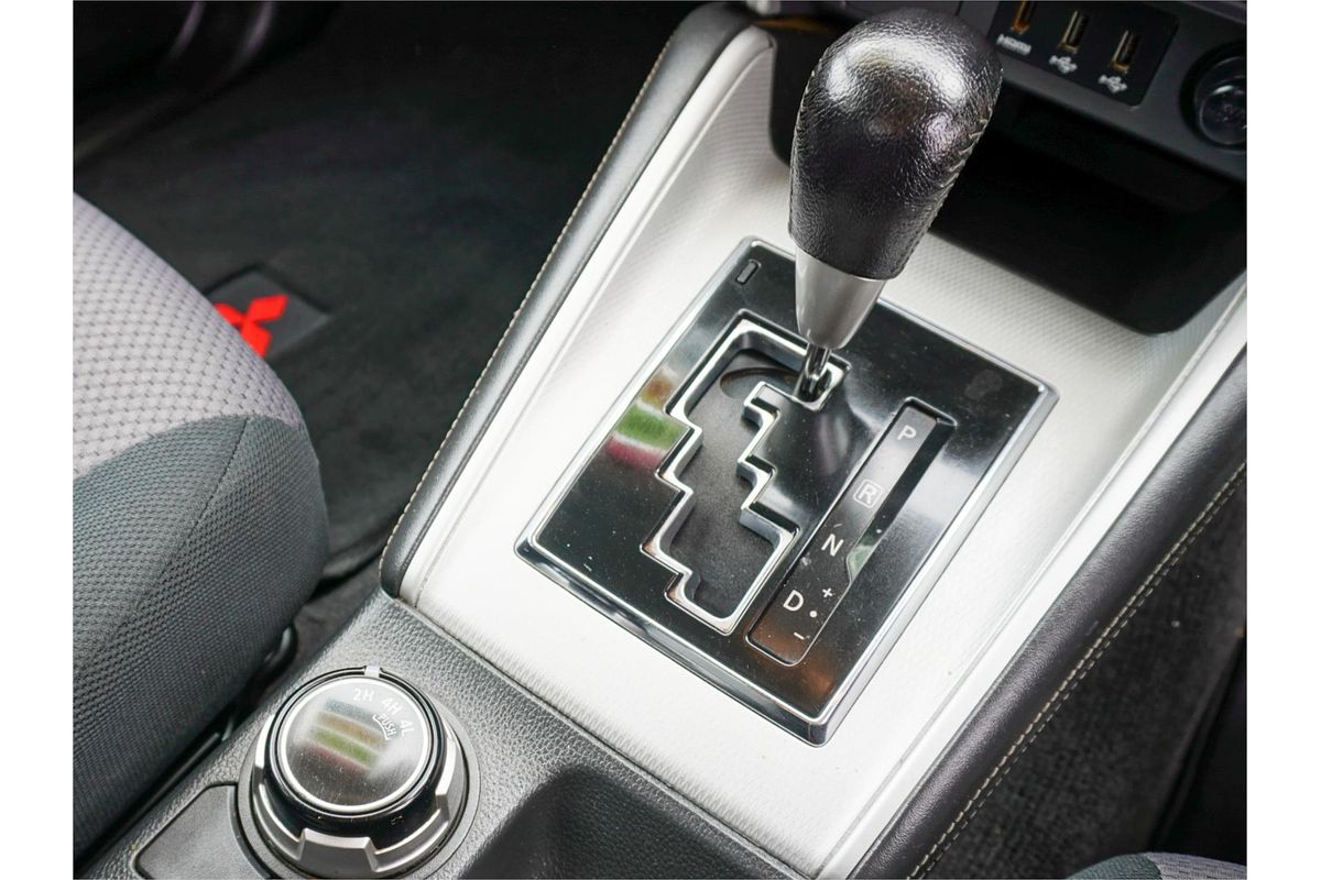2020 Mitsubishi Triton GLX-R MR 4X4