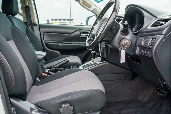 2020 Mitsubishi Triton GLX-R MR 4X4