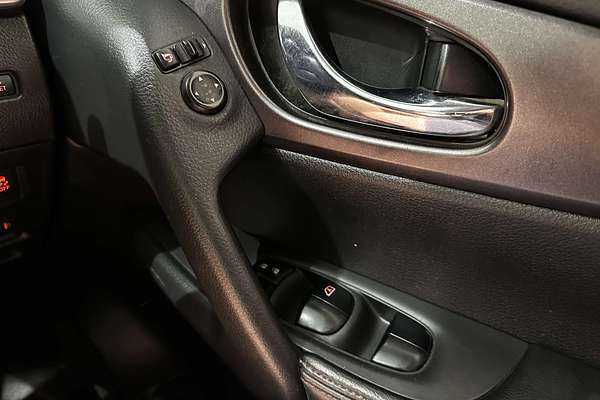 2016 Nissan X-TRAIL ST-L T32