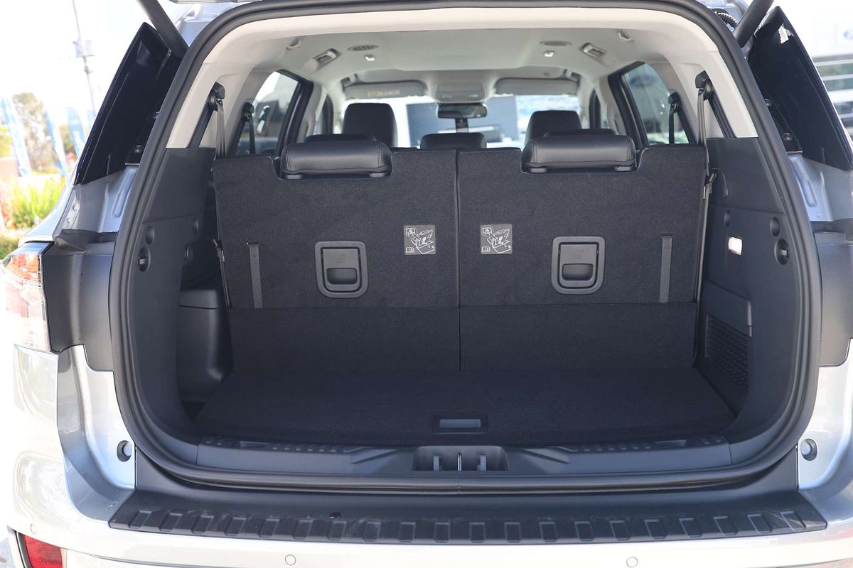 2025 Ford Everest Trend 2.0L