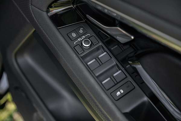 2020 Land Rover Range Rover Evoque P200 S L551