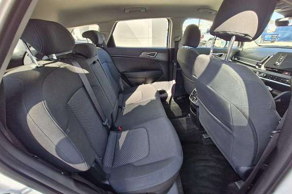 2022 Kia Sportage S NQ5