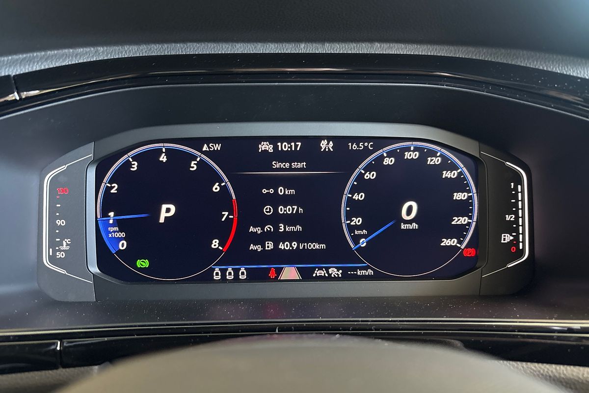 2025 Volkswagen T-Roc 140TSI R-Line D11