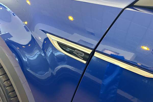 2025 Volkswagen T-Roc 140TSI R-Line D11