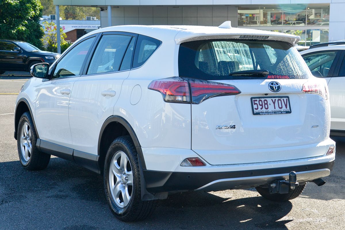2018 Toyota RAV4 GX ASA44R