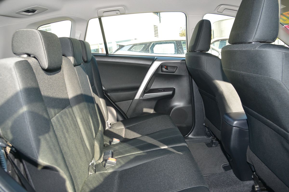 2018 Toyota RAV4 GX ASA44R