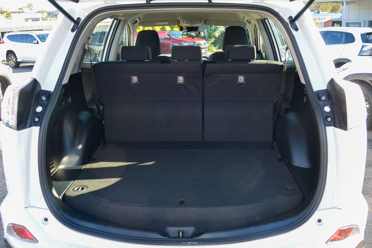 2018 Toyota RAV4 GX ASA44R