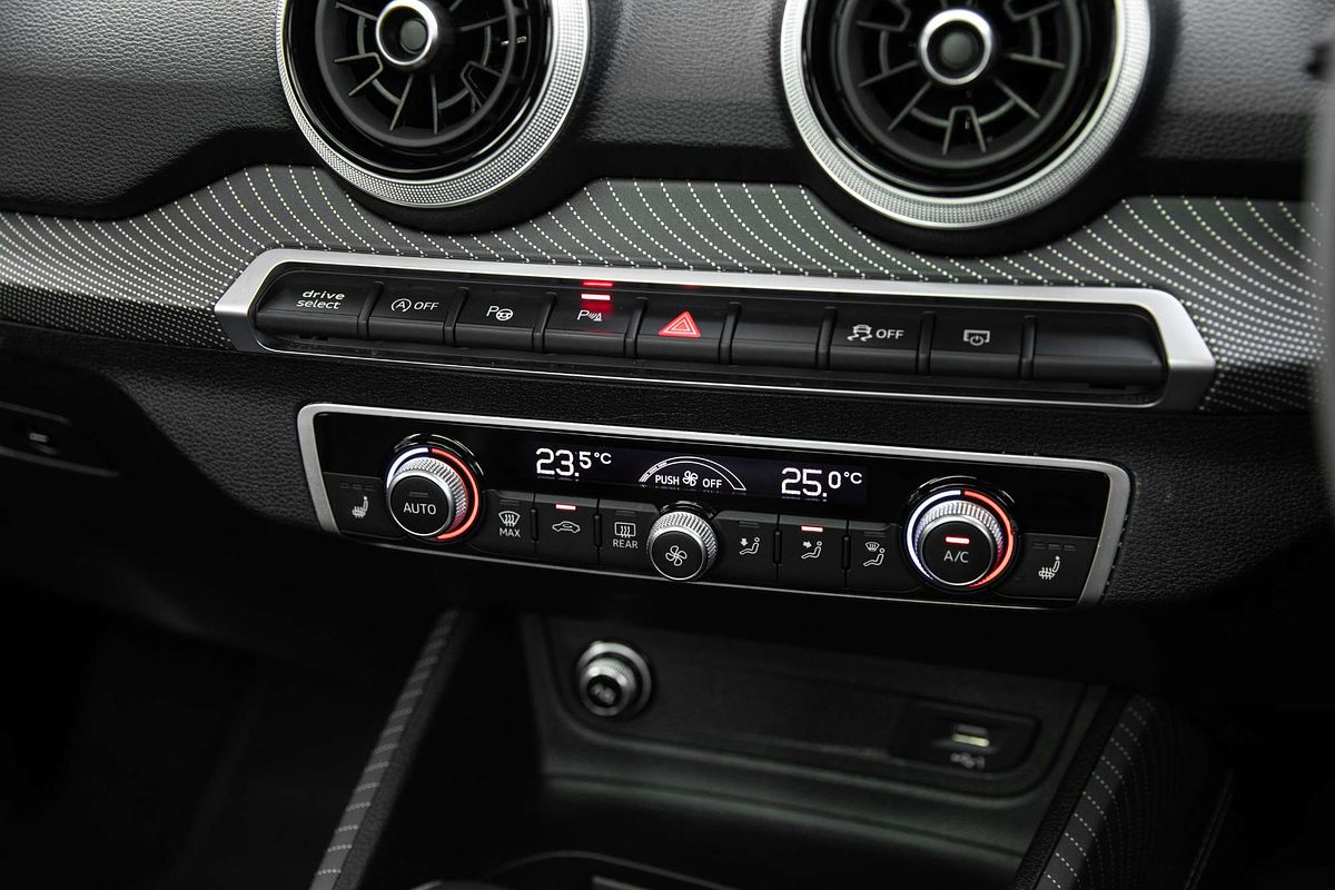 2022 Audi SQ2  GA