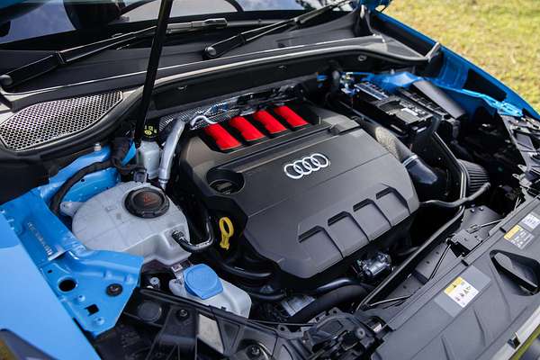 2022 Audi SQ2  GA