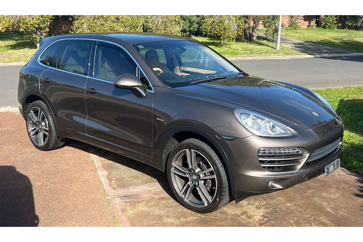 2011 Porsche Cayenne Diesel 92A