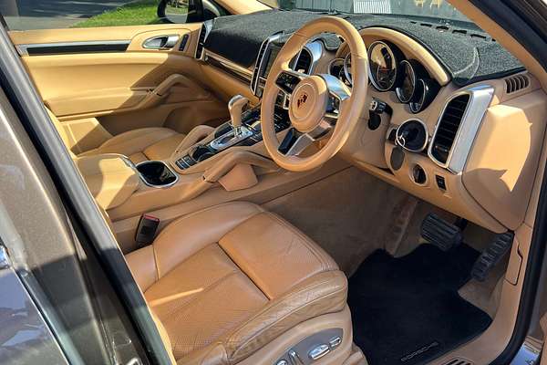 2011 Porsche Cayenne Diesel 92A