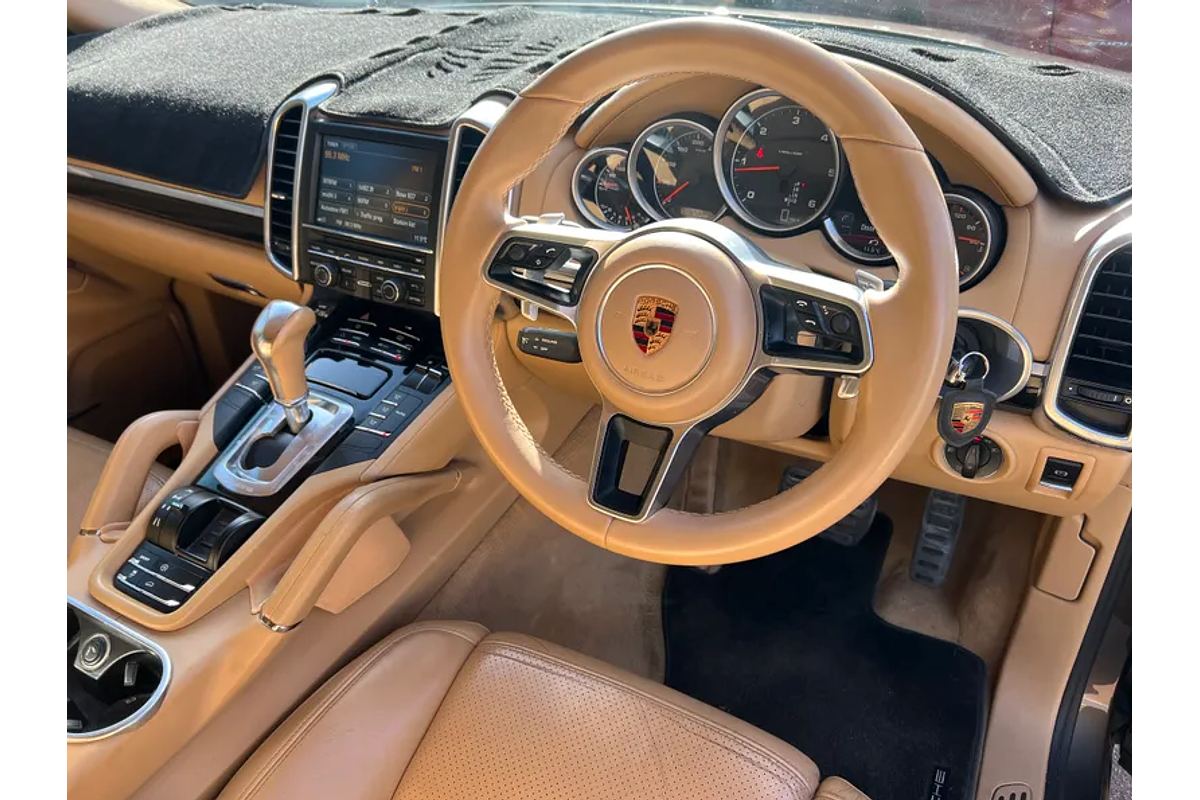 2011 Porsche Cayenne Diesel 92A