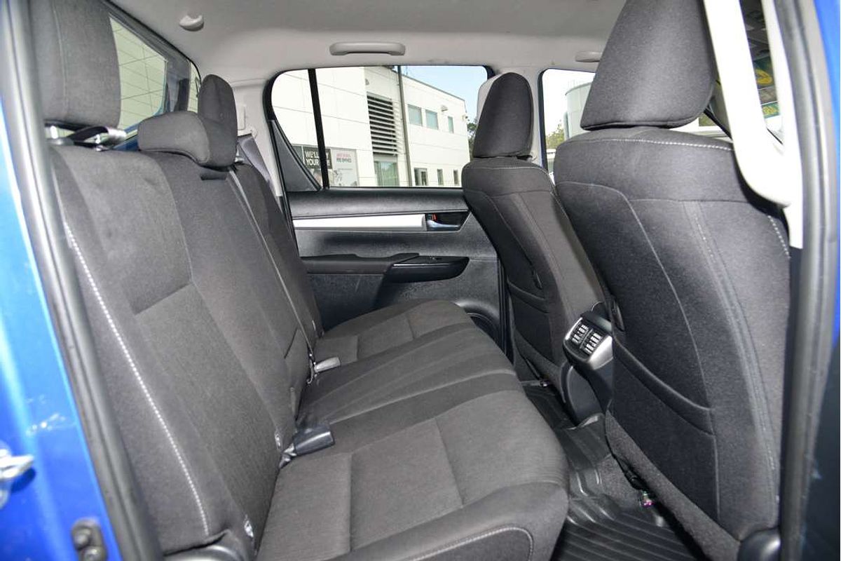 2023 Toyota Hilux SR5 GUN126R 4X4